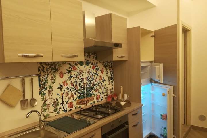Room 5 of 28