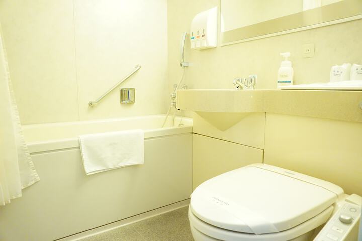 Clean Restrooms