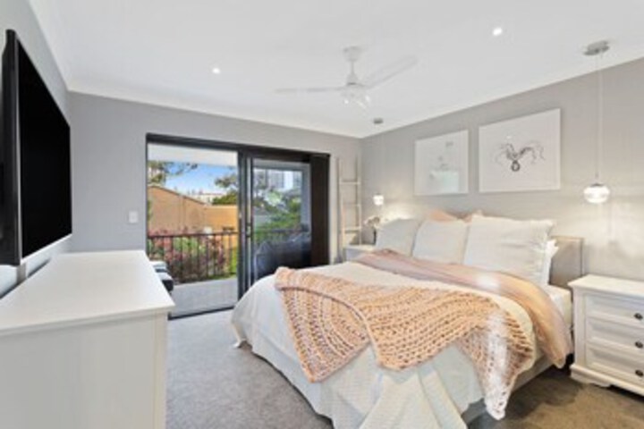 Room 12 of 29