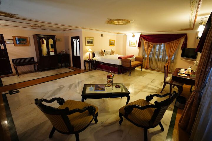 Room 15 of 50