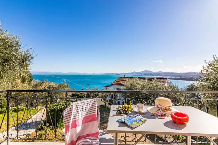 Ipsos Katerina Home Seaview 1-bedroom by Konnect