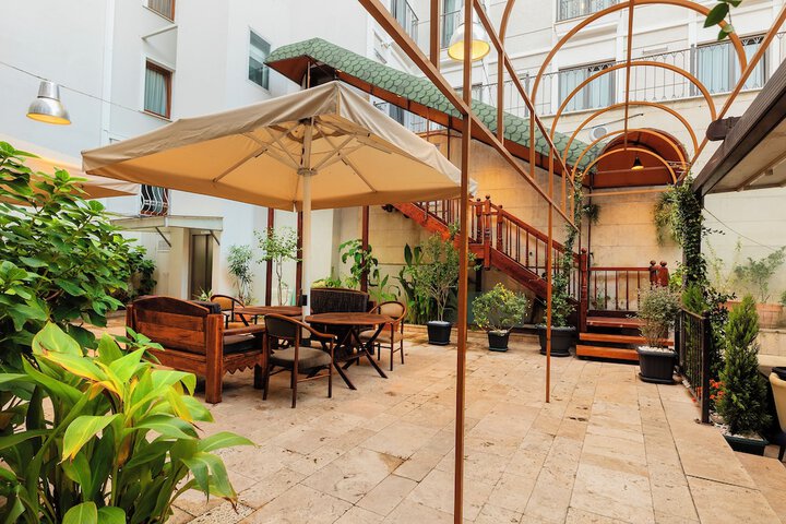 Hotel Exterior 79 of 85