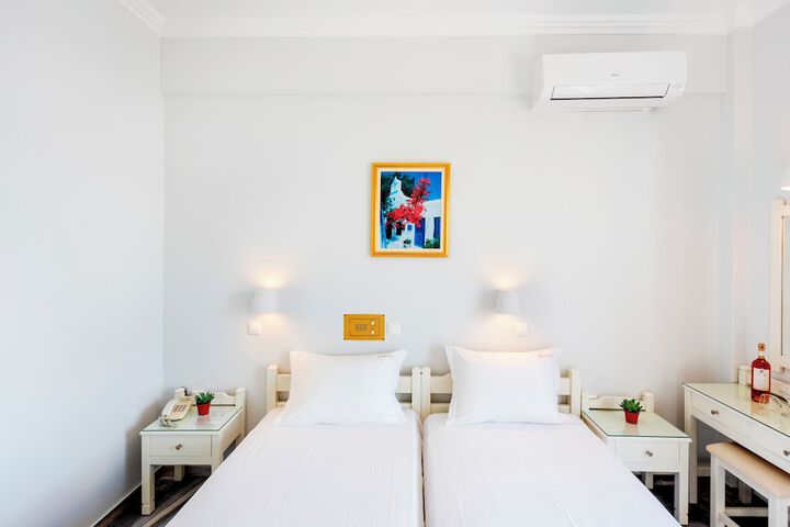 Room 41 of 85