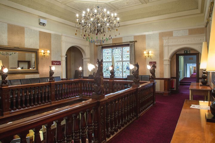 Ballroom/Hall 85 of 102