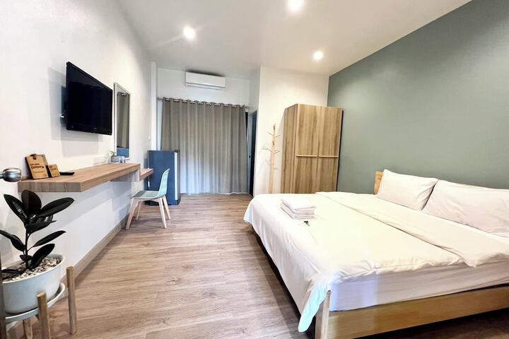 Room 2 of 15