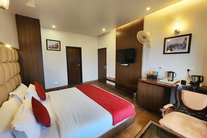 Room 49 of 174