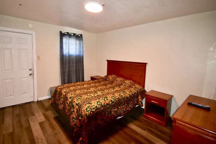 Room 3 of 9