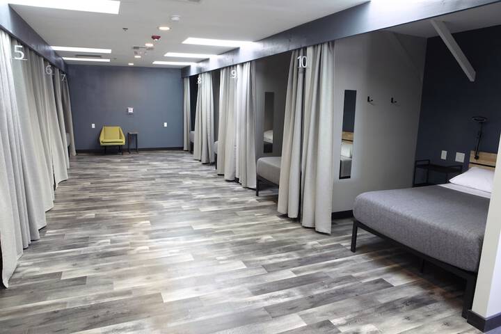Room 4 of 39