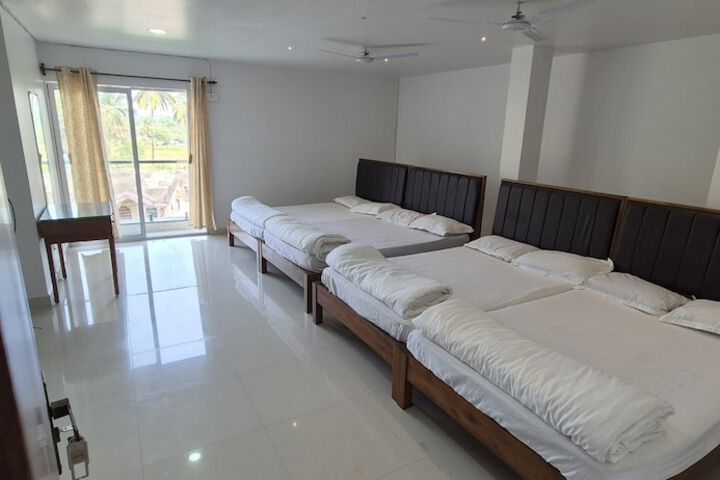 Room 65 of 169