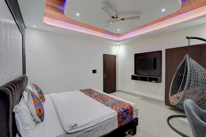 Room 18 of 29