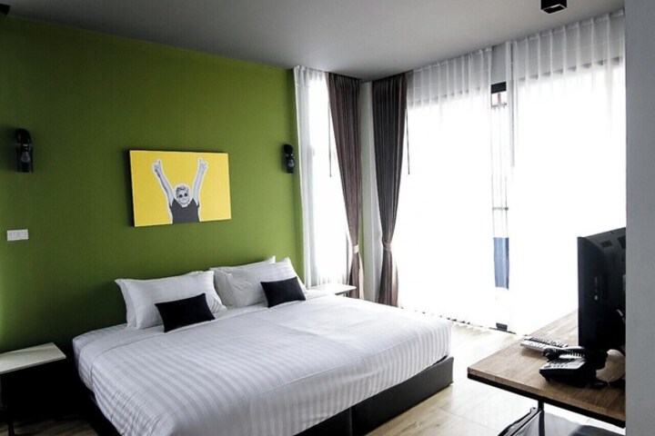 Room 19 of 42