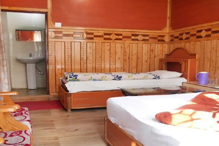 Room 3 of 13