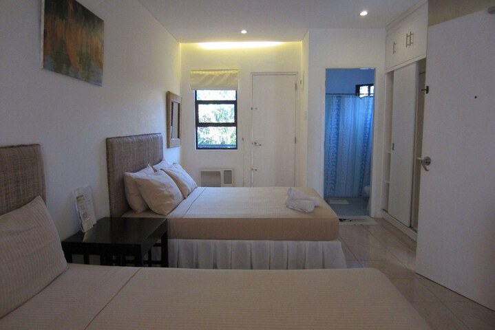 Room 11 of 39