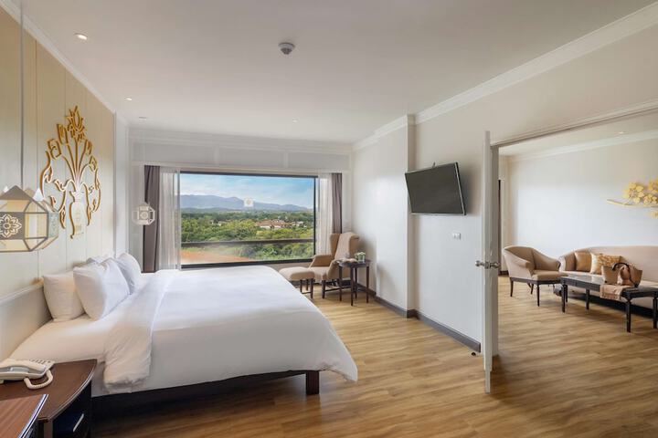 Room 55 of 182