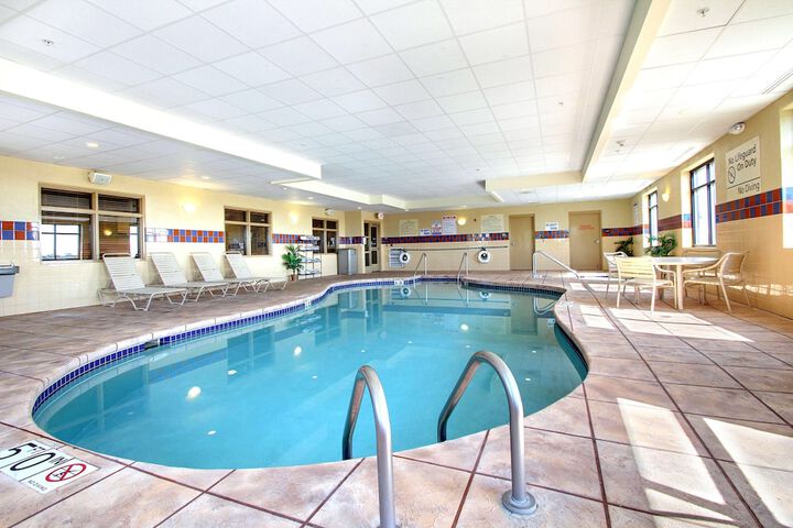 Pool Hotel