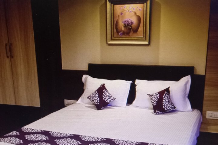 Room 3 of 4