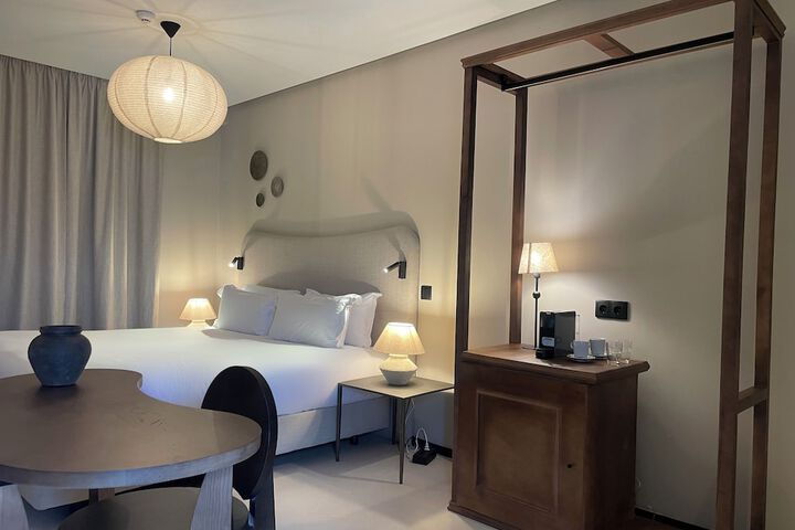 Room 18 of 50