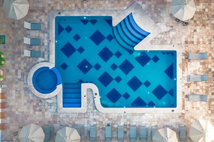 Hotel with Pool
