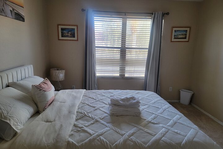 Room 17 of 34