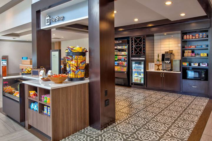 Snack bar