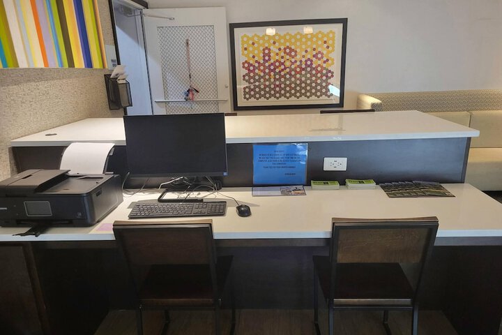 Business Center 49 of 60