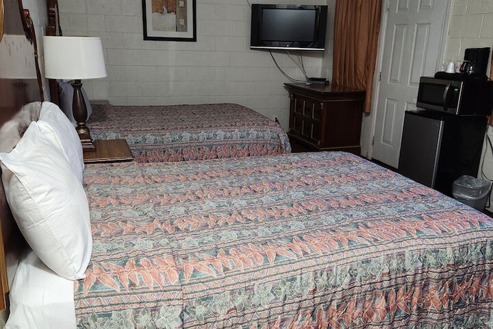 Room 14 of 23