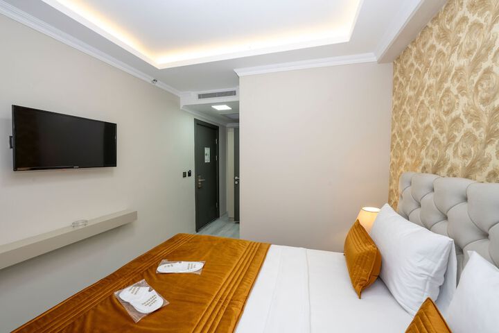 Room 28 of 75
