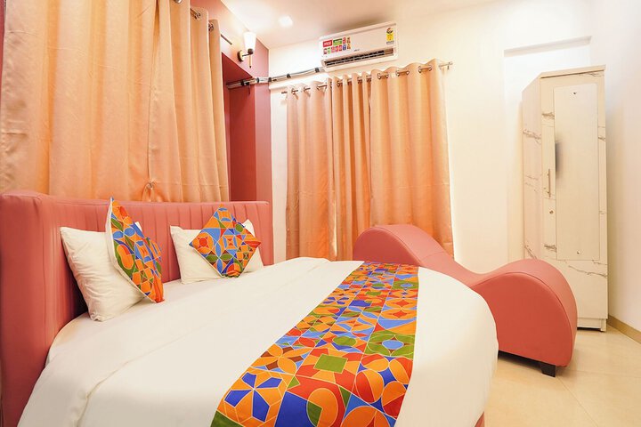 Room 13 of 29