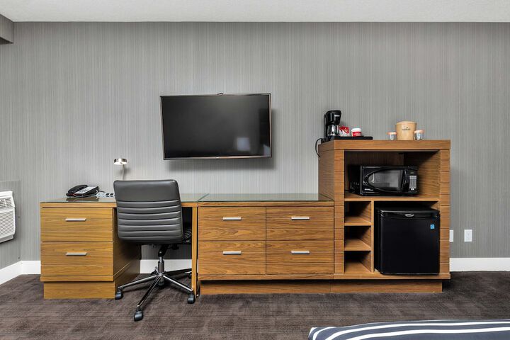 Room 8 of 55