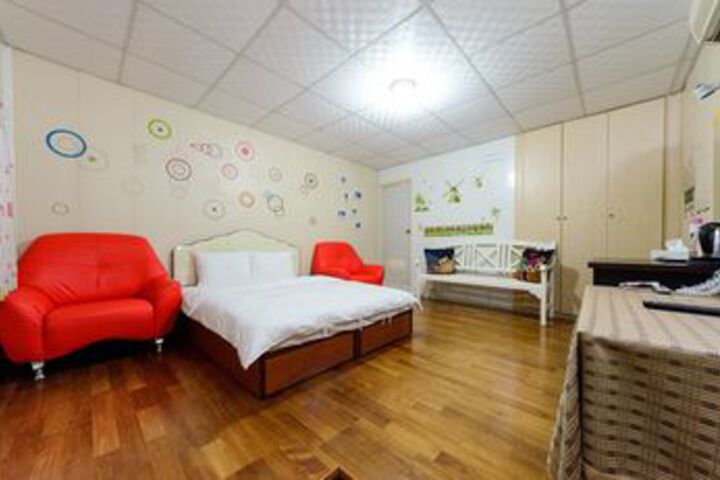 Room 51 of 69