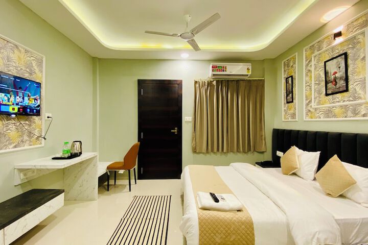 Room 19 of 40