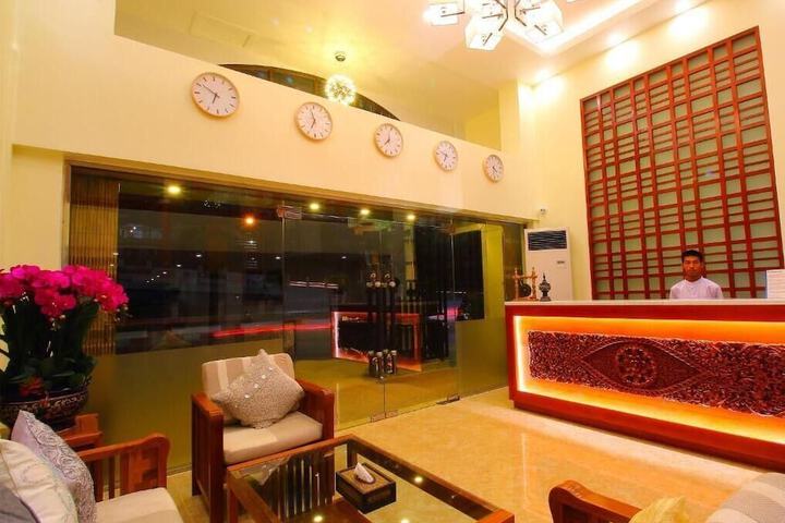 Hotel Interior 6 of 34