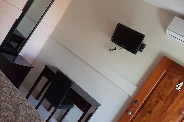 Room 17 of 42