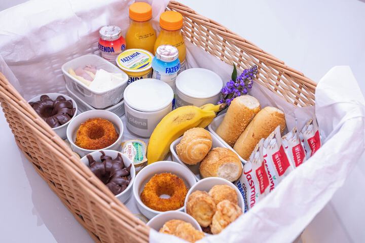 Breakfast/Coffee Service 58 of 70