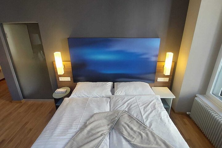 Room 15 of 70