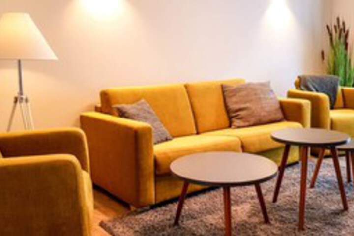 Room 4 of 10