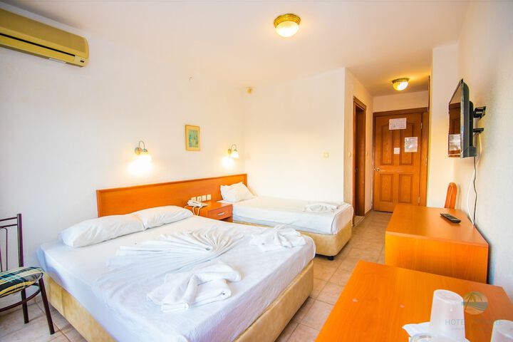 Room 16 of 49