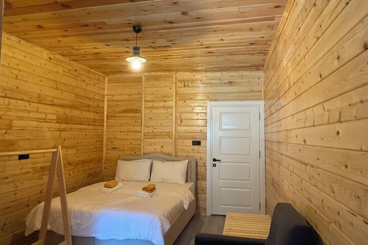Room 16 of 70