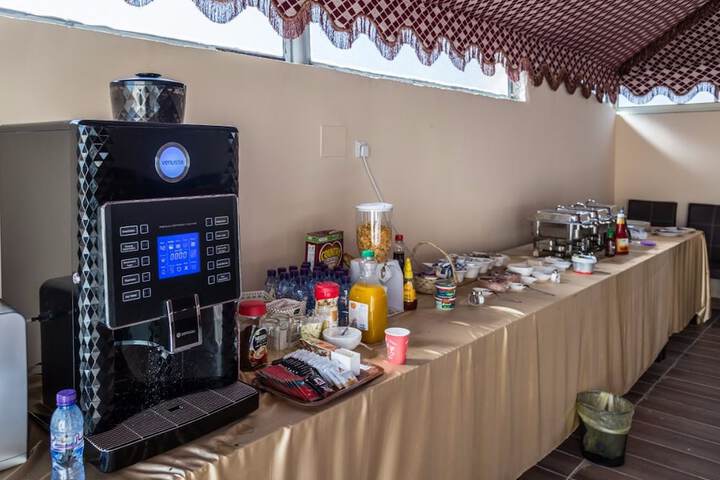 Breakfast/Coffee Service 29 of 51