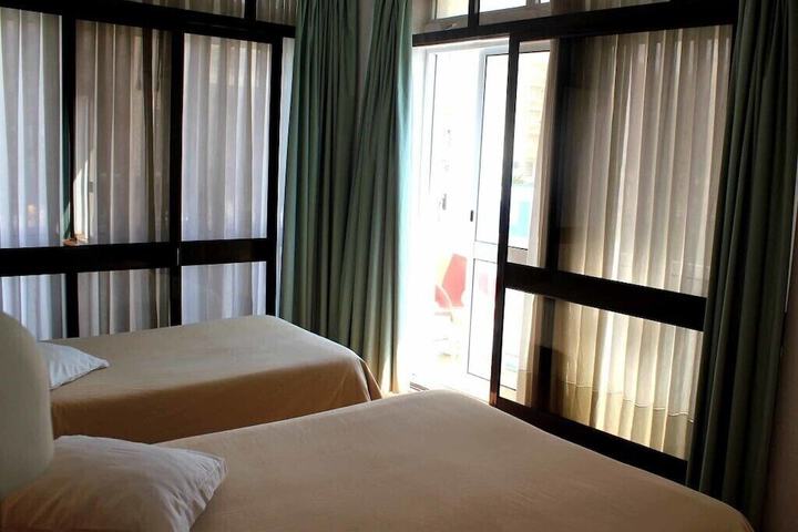 Room 7 of 17