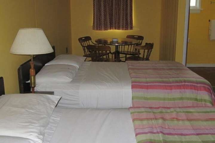Room 3 of 14