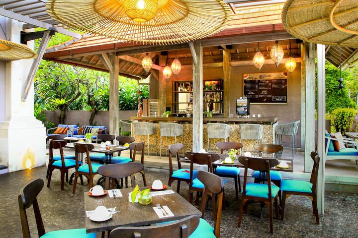 Dining Photos