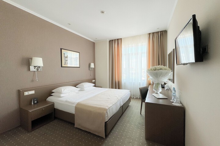 Room 21 of 82