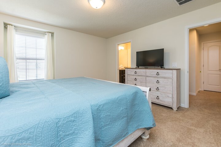 Room 4 of 55