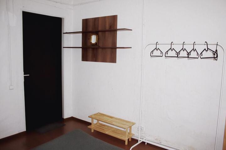 Room 43 of 46