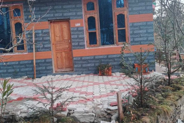 Royal Parshar Lake Home Stay