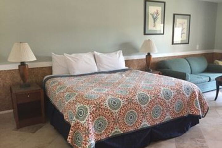 Room 32 of 130
