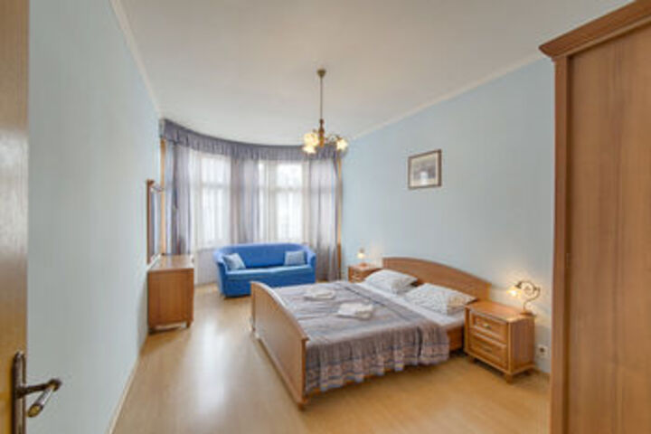 Room 15 of 44