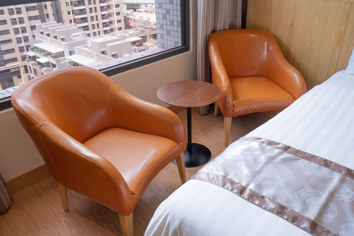 Room 27 of 44