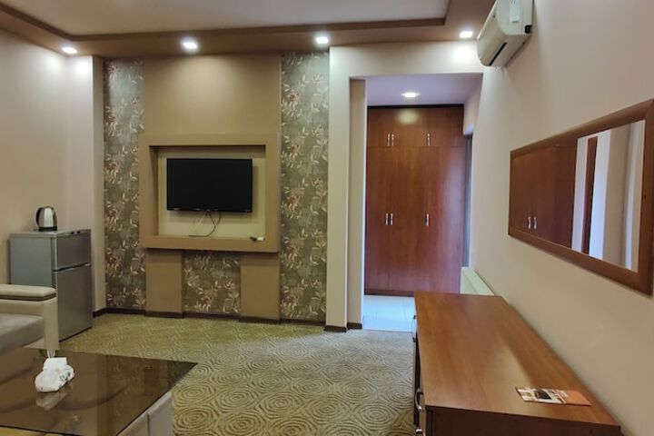 Room 87 of 164